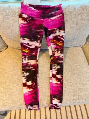 lululemon athletica Pink & Magenta Tie-Dye Leggings